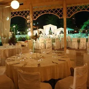 Grand Pameba Hotell Škalngur